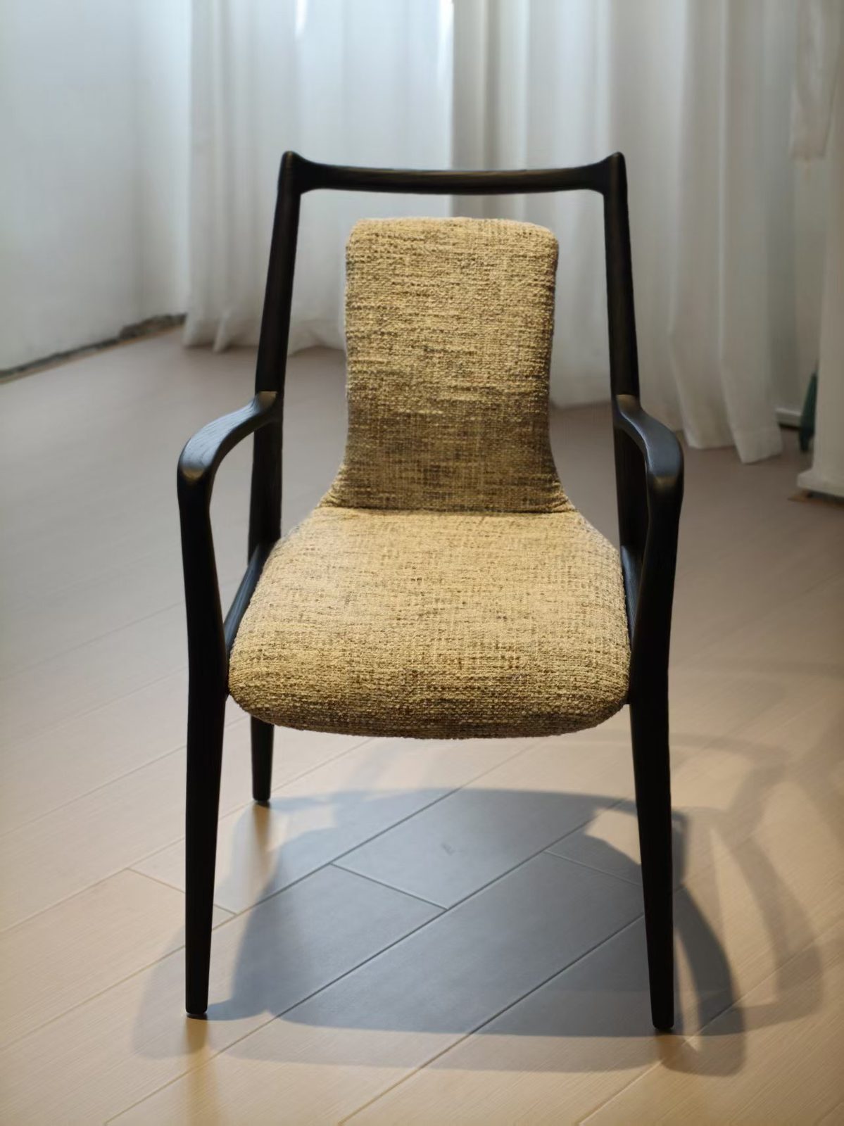 Dining chair in neutral upholstery